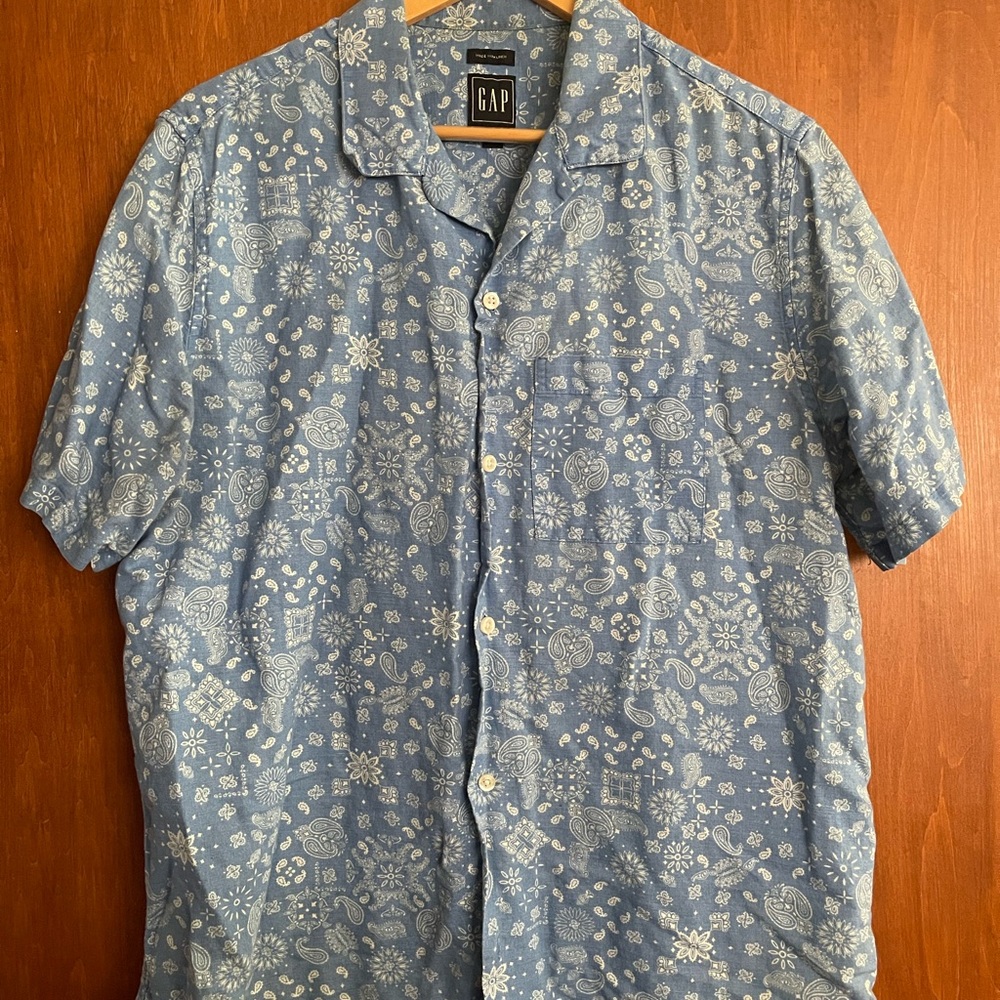 GAP Men's Blue Patterned Shirt